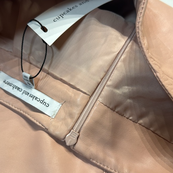 Baby Pink 100% lamb leather mini skirt - Picture 8 of 10